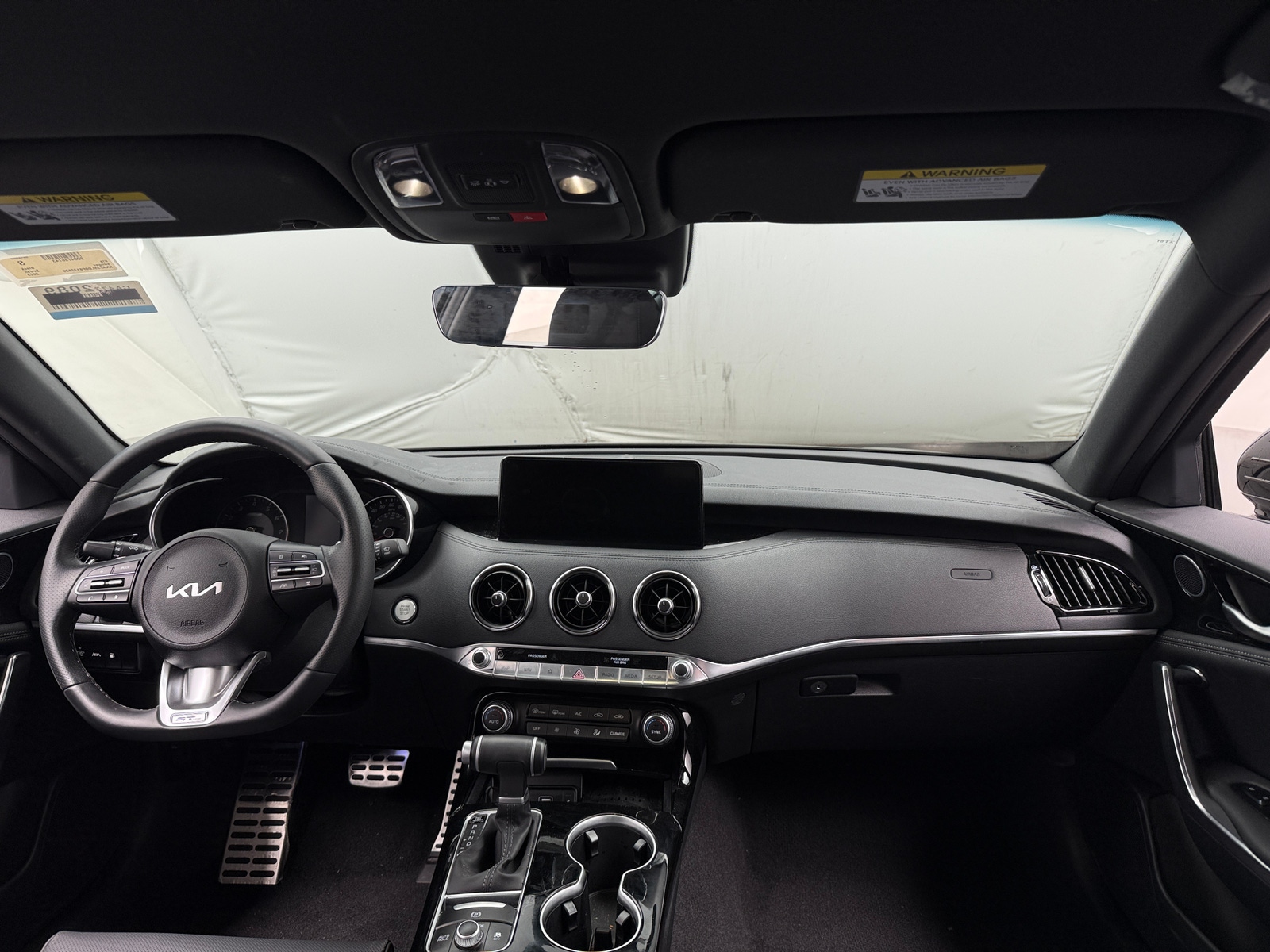 Thumbnail: 2023 Kia Stinger - 2