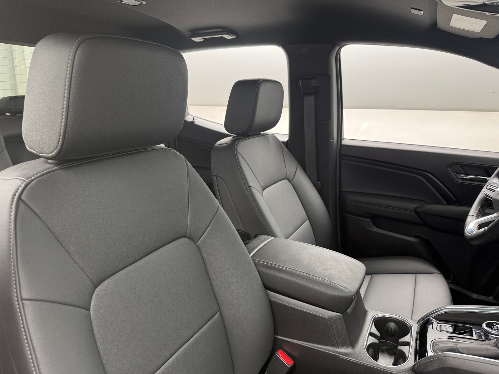 Thumbnail: 2025 GMC Canyon - 2