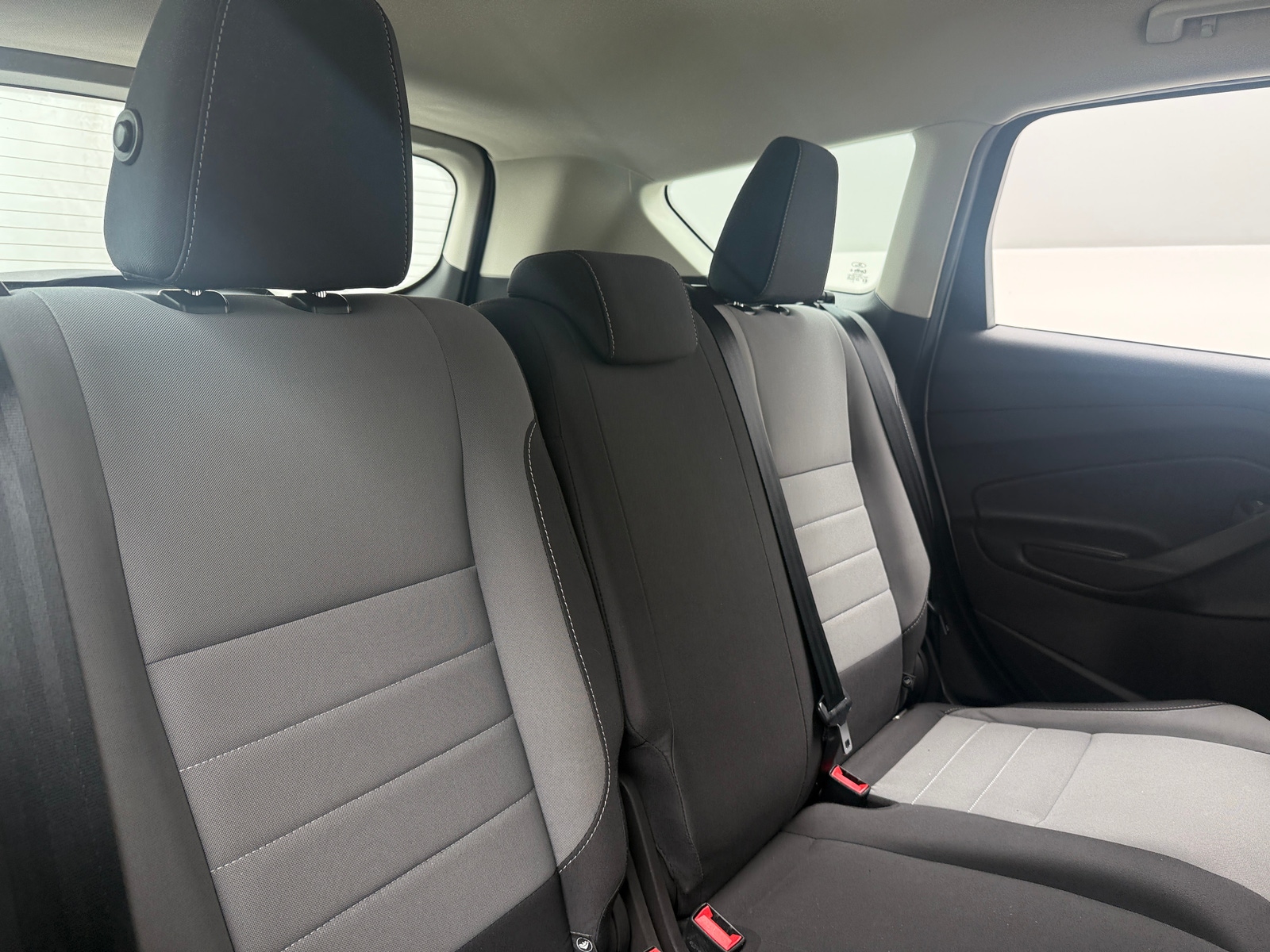 Thumbnail: 2019 Ford Escape - 6