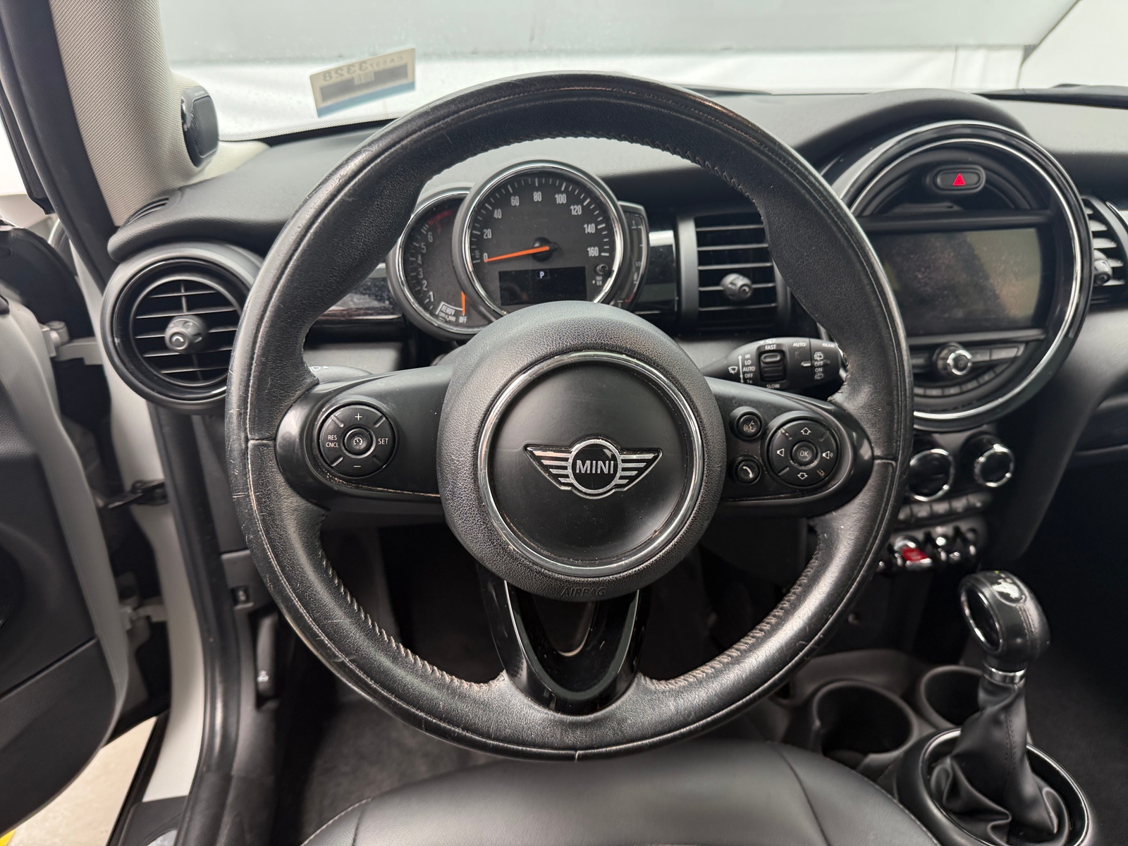 Thumbnail: 2019 MINI Cooper Hardtop - 4