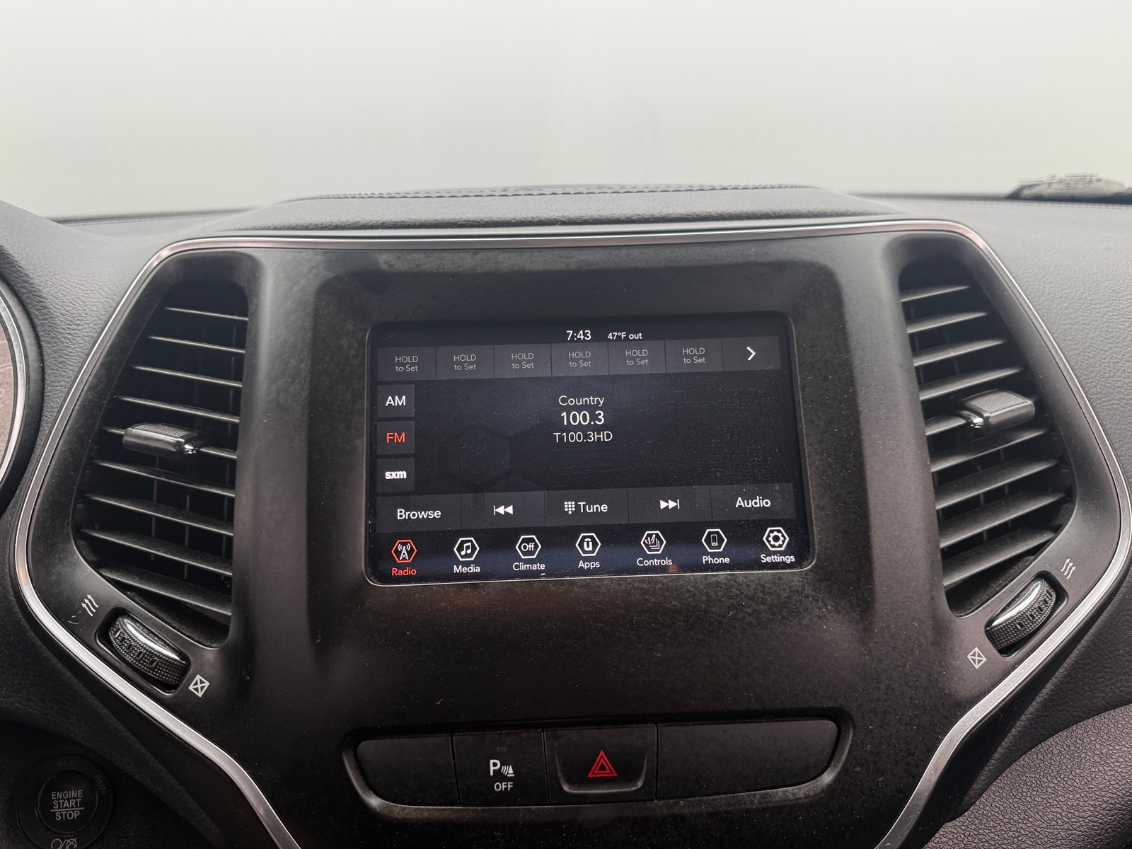 Thumbnail: 2020 Jeep Cherokee - 4