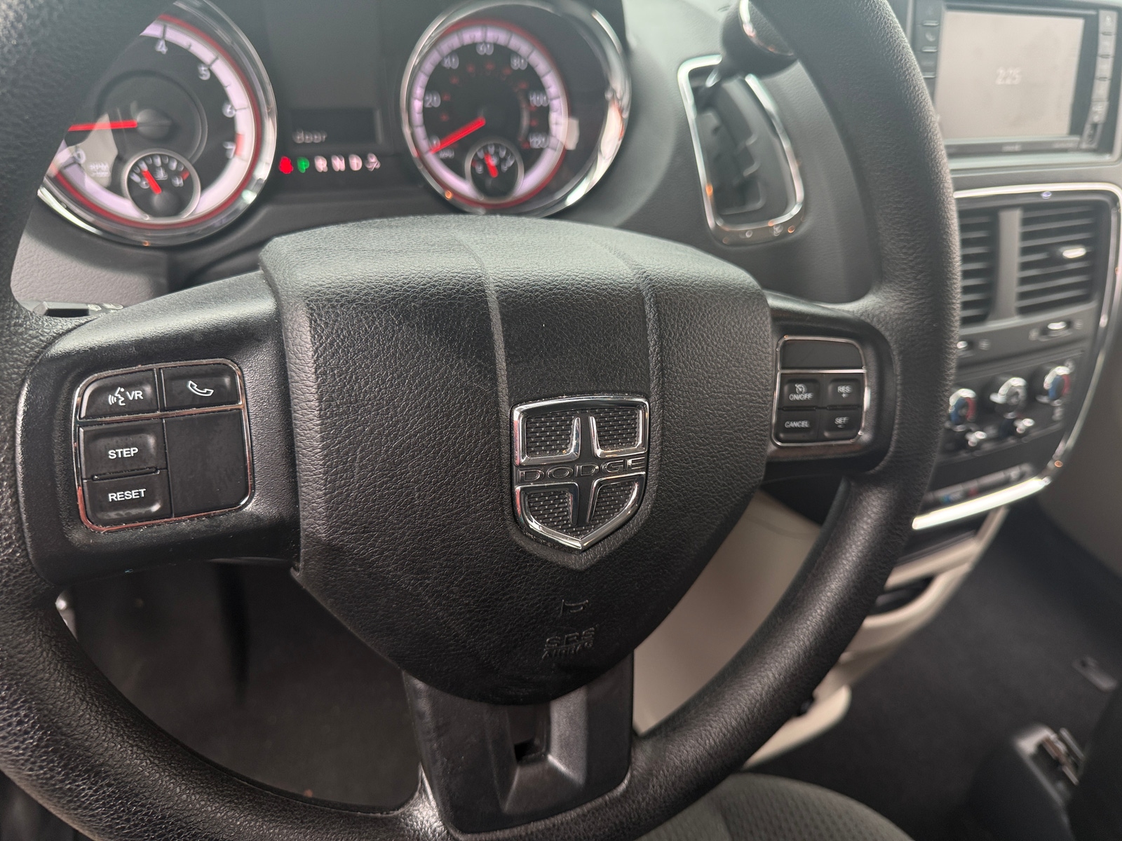 Thumbnail: 2019 Dodge Grand Caravan - 5