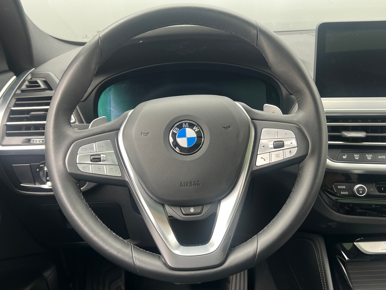 Thumbnail: 2025 BMW X4 - 4