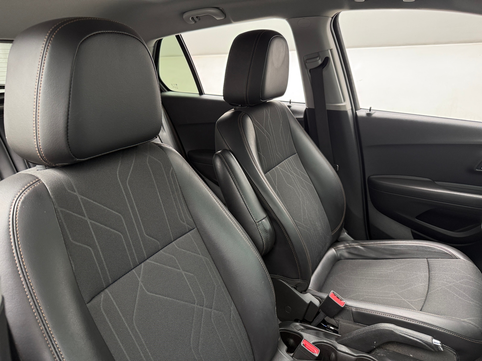 Thumbnail: 2019 Chevrolet Trax - 2