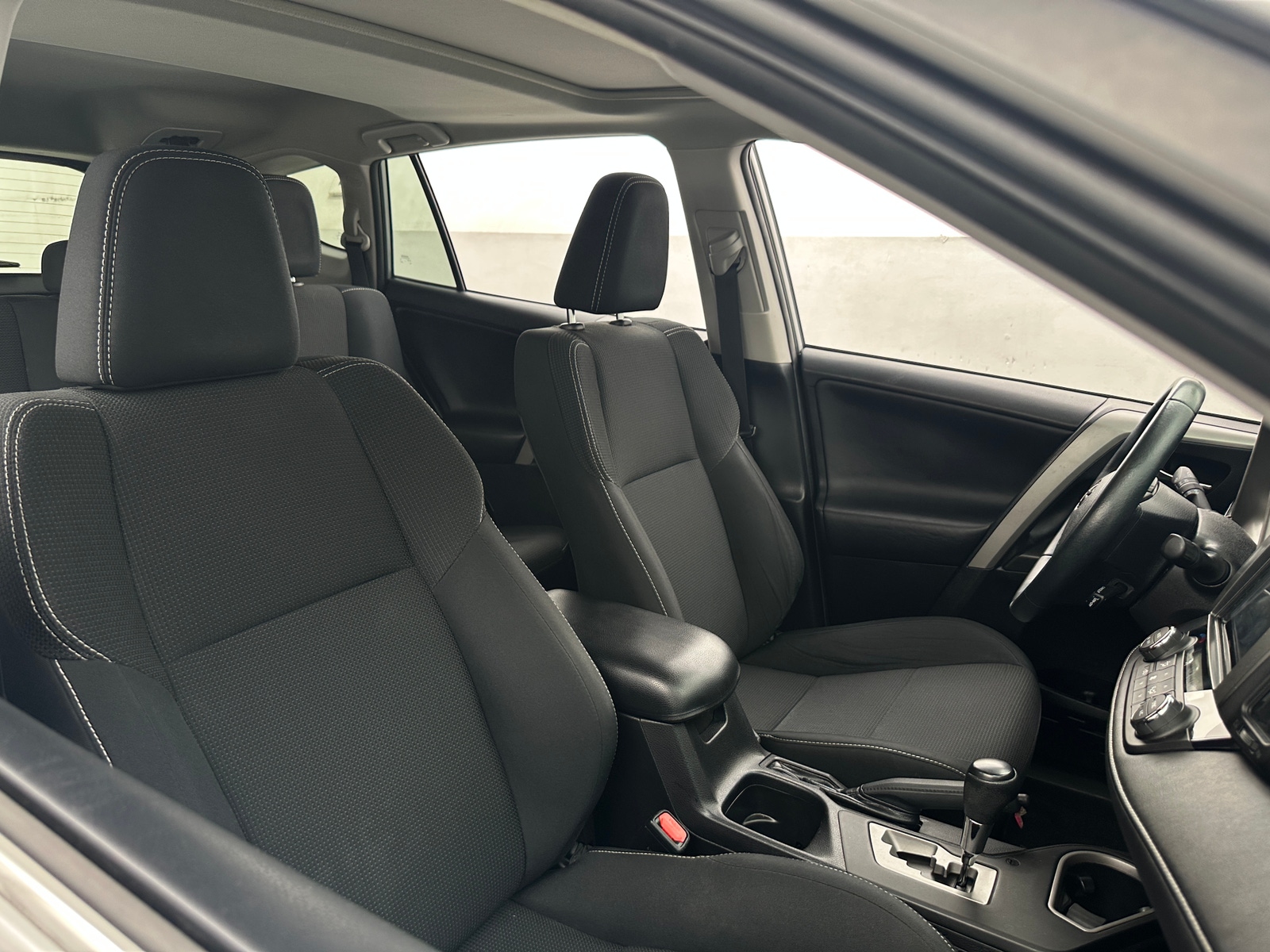 Thumbnail: 2017 Toyota RAV4 - 2