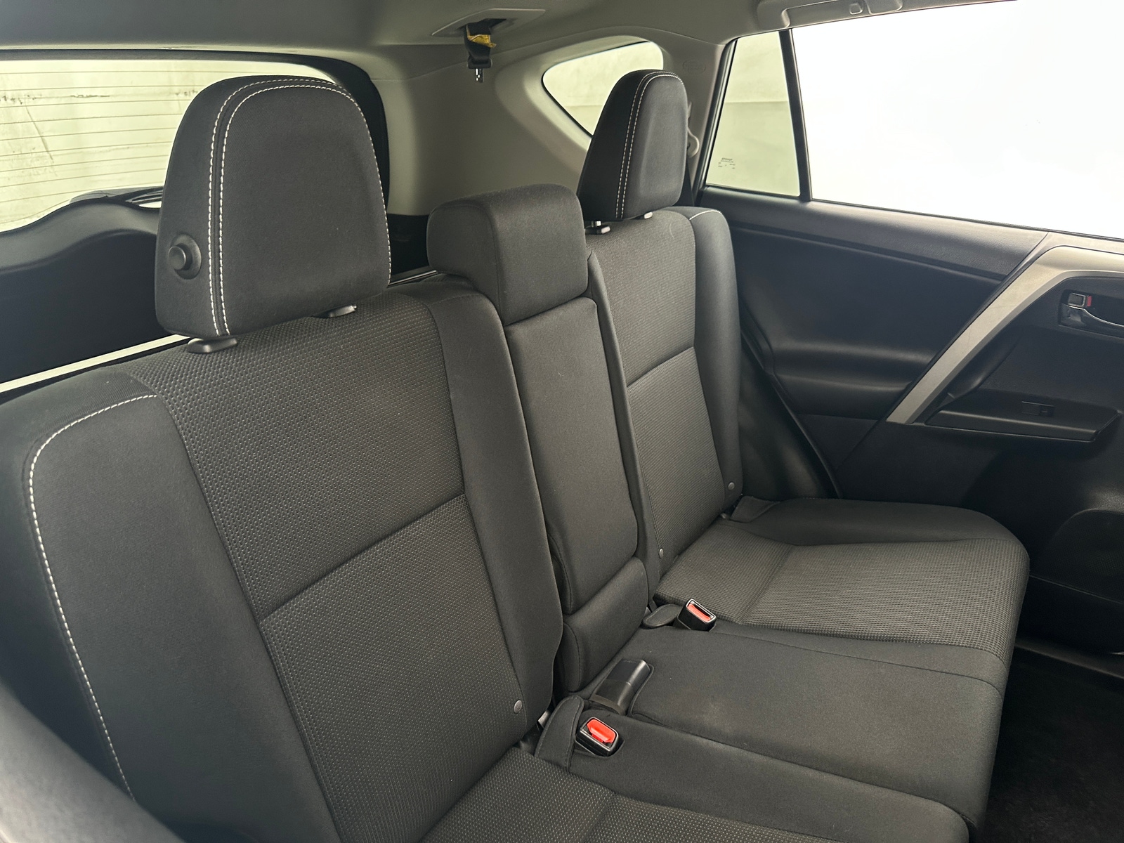 Thumbnail: 2017 Toyota RAV4 - 6