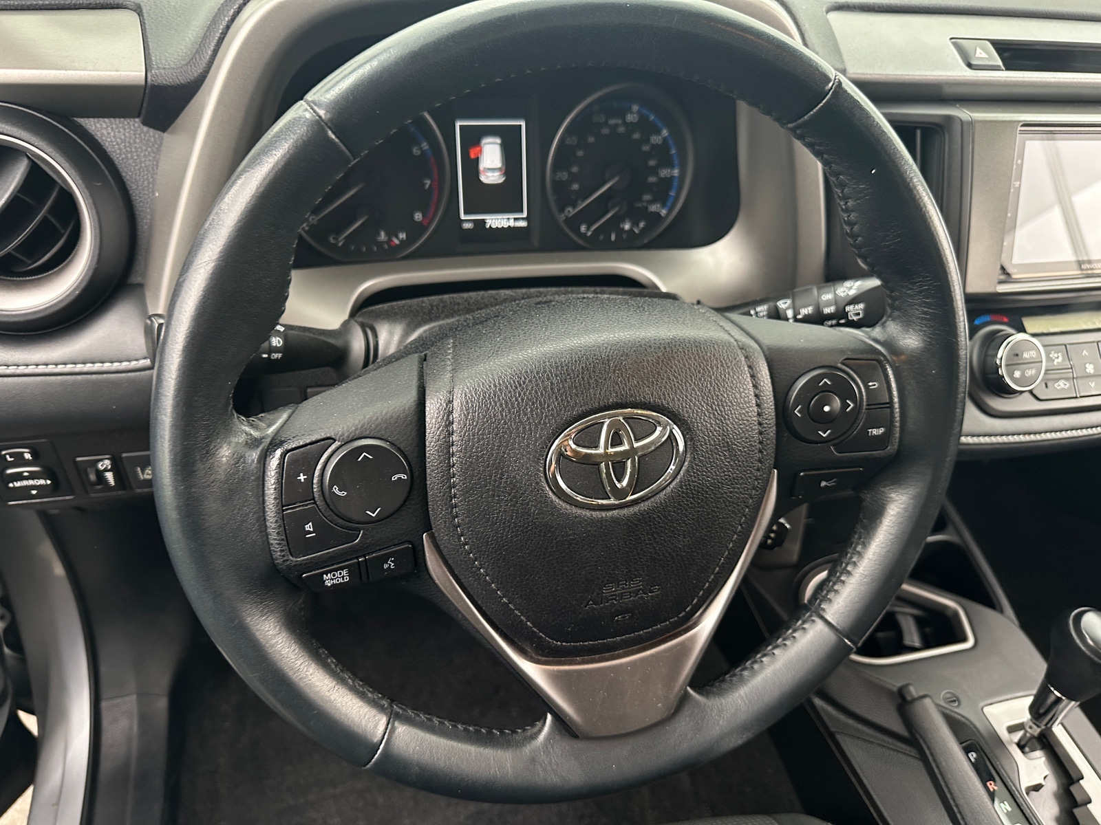 Thumbnail: 2017 Toyota RAV4 - 5