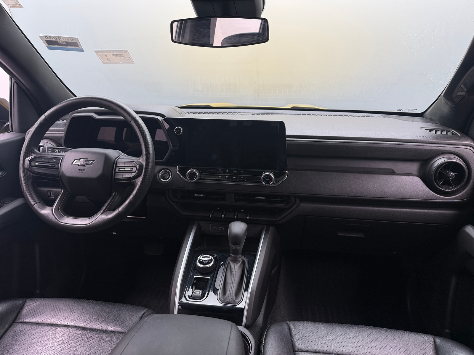 Thumbnail: 2023 Chevrolet Colorado - 3