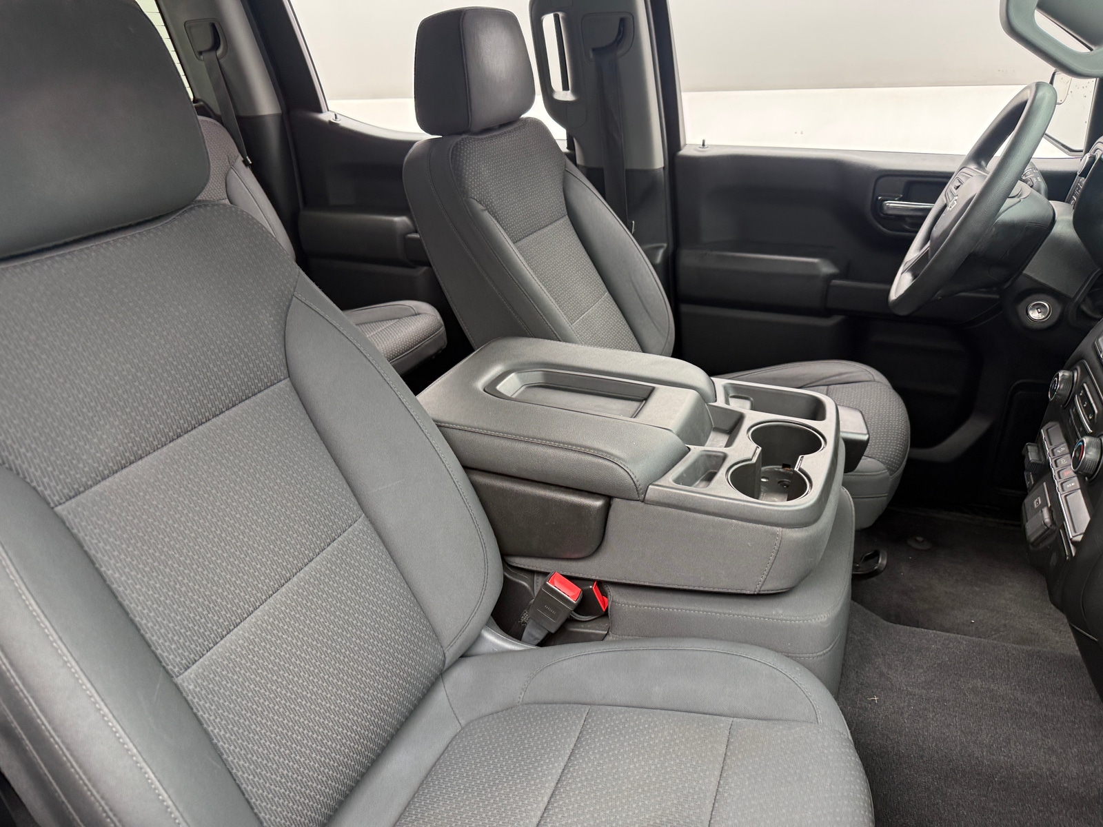 Thumbnail: 2020 Chevrolet Silverado 1500 - 2