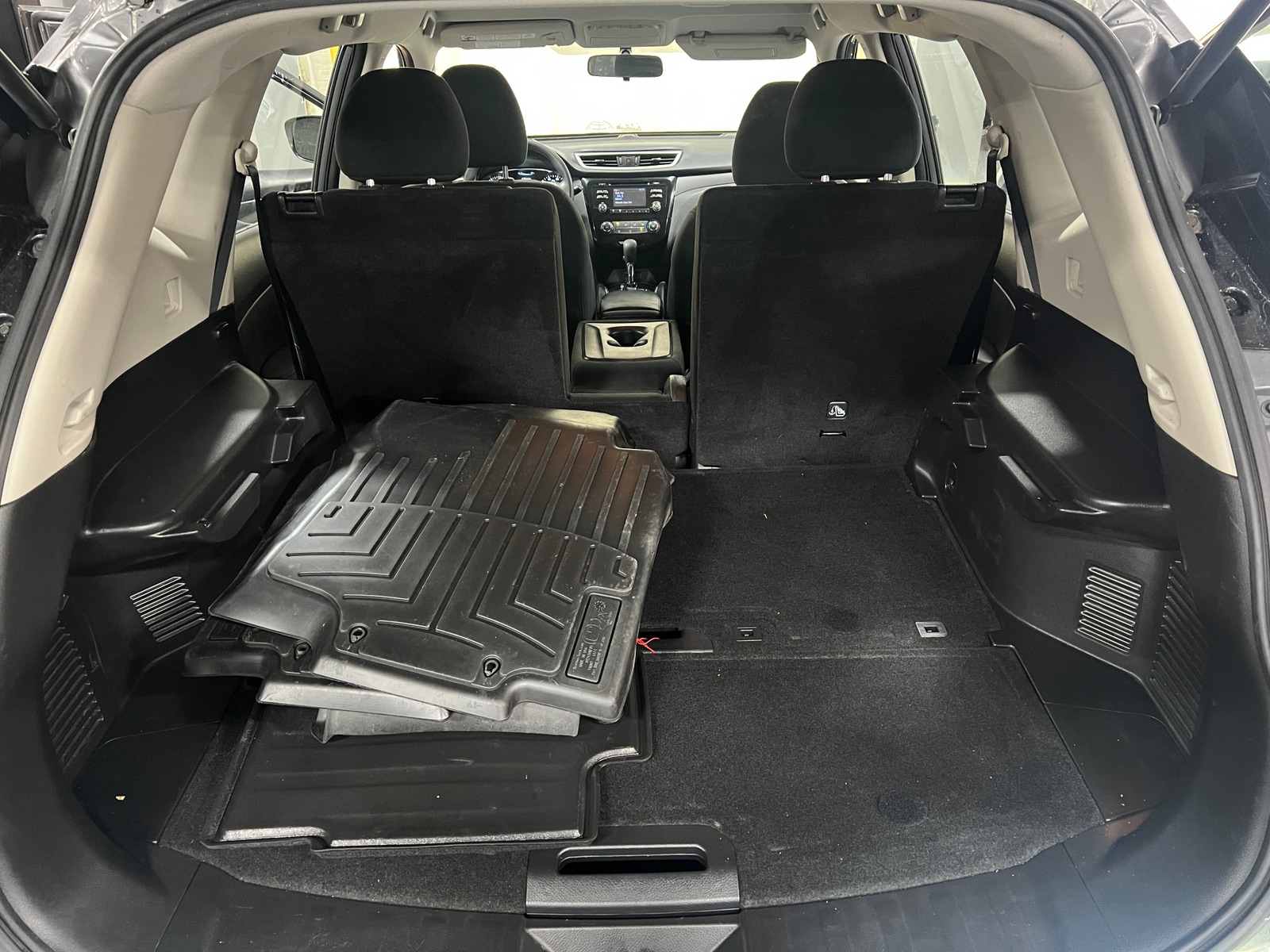 Thumbnail: 2016 Nissan Rogue - 7
