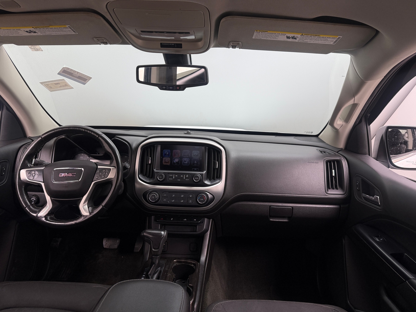 Thumbnail: 2017 GMC Canyon - 3