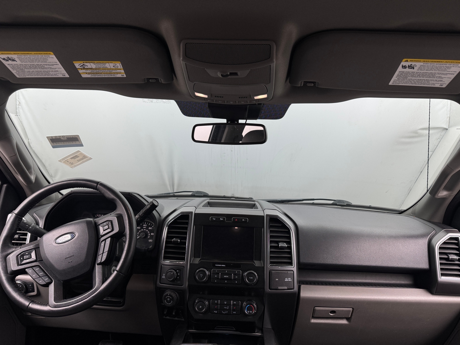 Thumbnail: 2019 Ford Econoline - 3