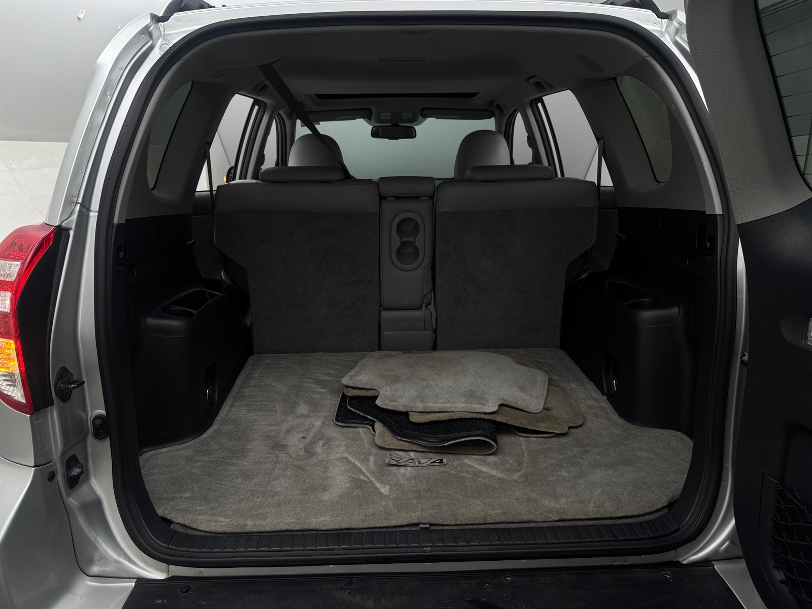 Thumbnail: 2010 Toyota RAV4 - 7