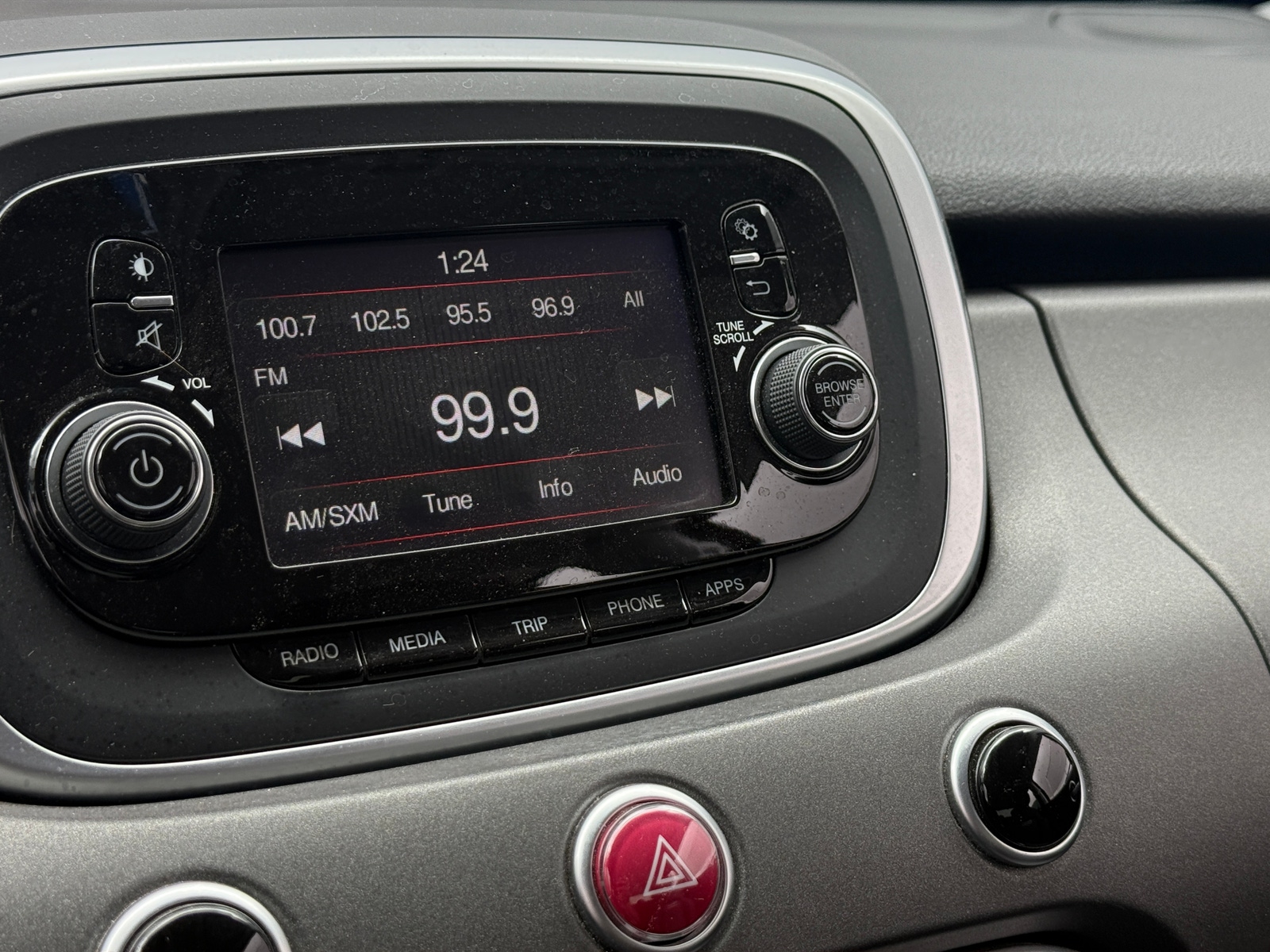 Thumbnail: 2016 Fiat 500X - 4