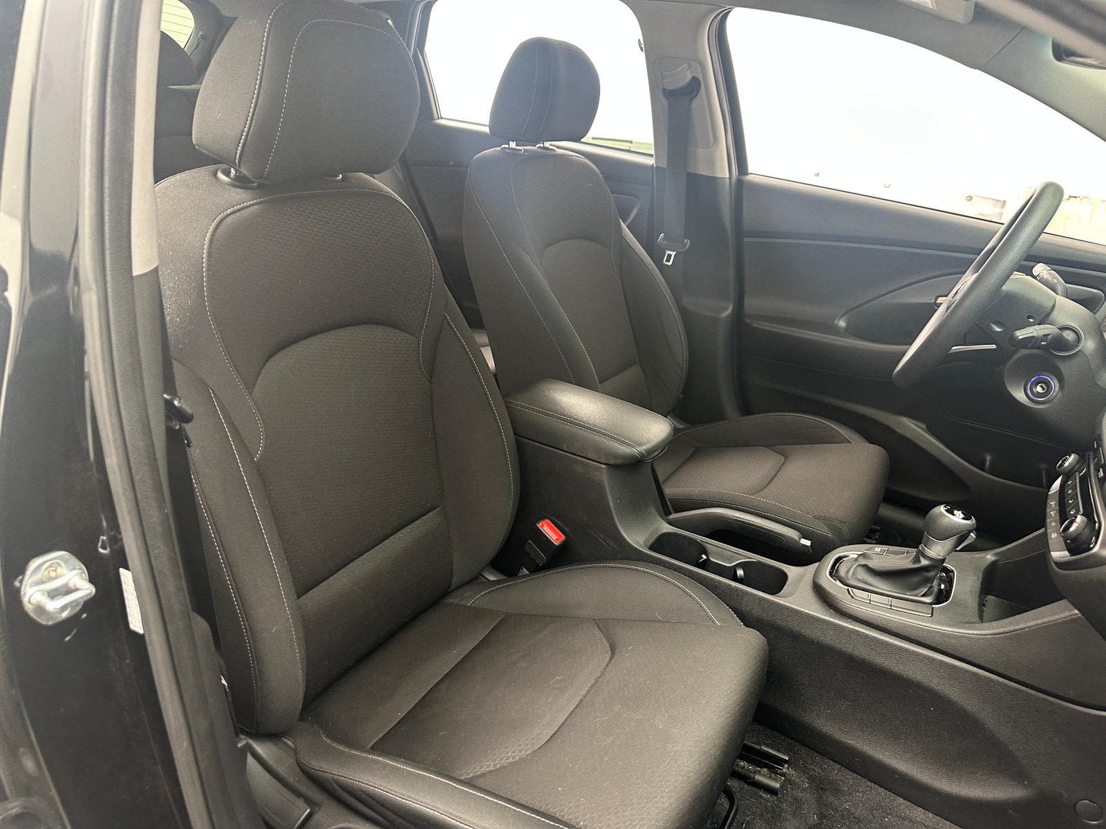Thumbnail: 2018 Hyundai Elantra - 2
