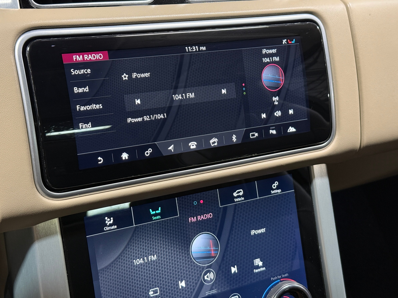 Thumbnail: 2020 Land Rover Range Rover - 3