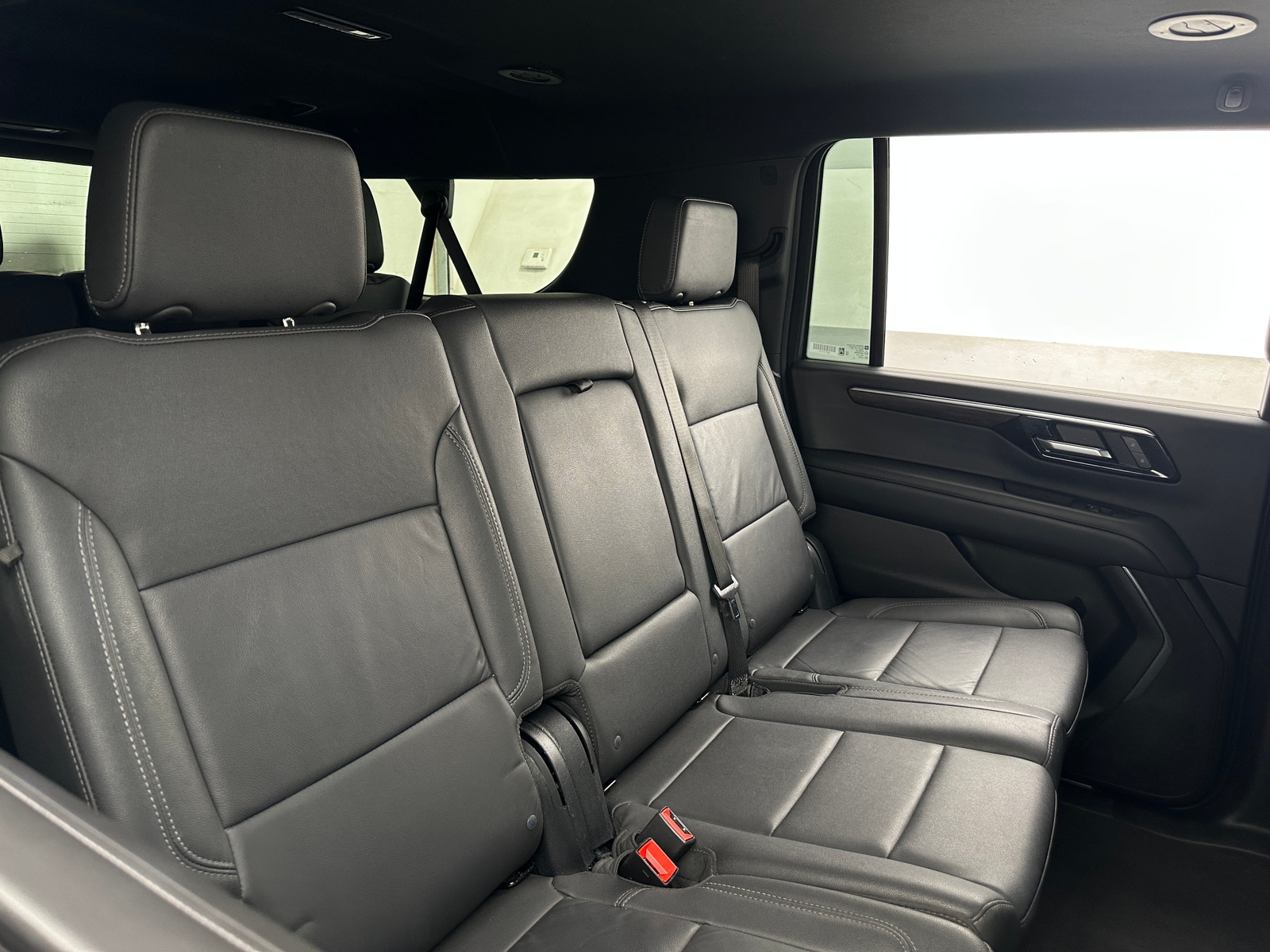 Thumbnail: 2025 Chevrolet Suburban - 5