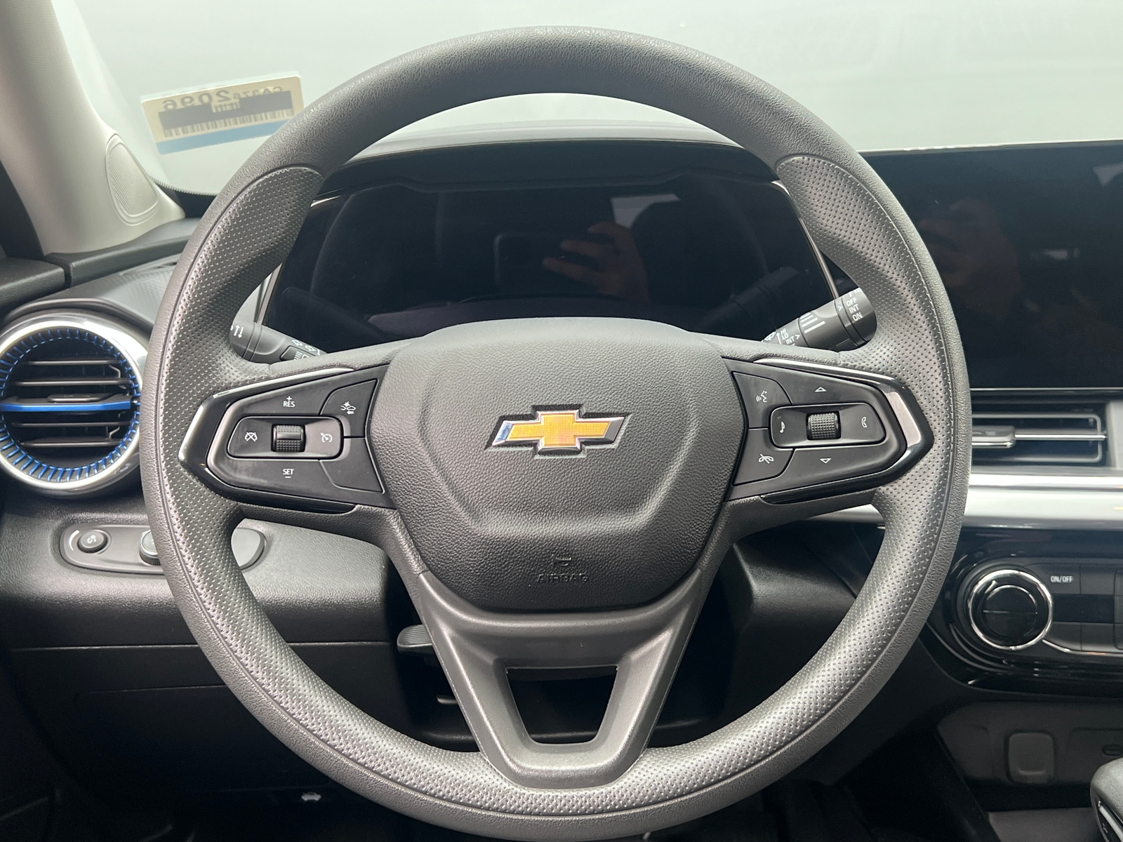 Thumbnail: 2025 Chevrolet Trax - 5