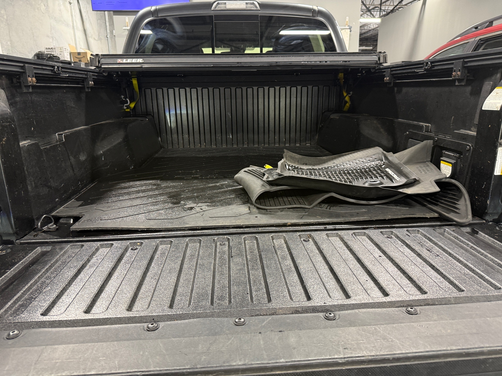 Thumbnail: 2021 Toyota Tacoma - 6