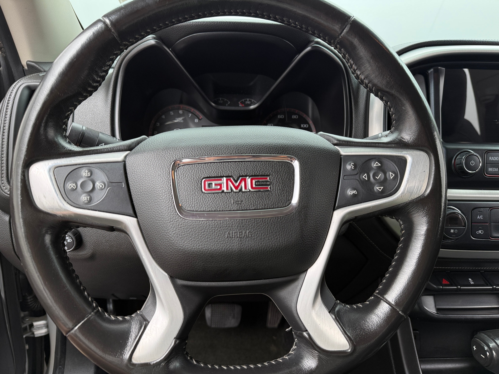 Thumbnail: 2016 GMC Canyon - 5