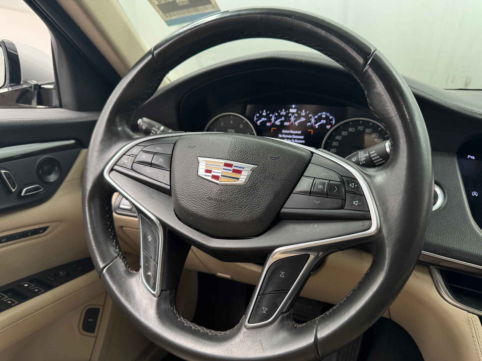 Thumbnail: 2017 Cadillac CT6 - 4