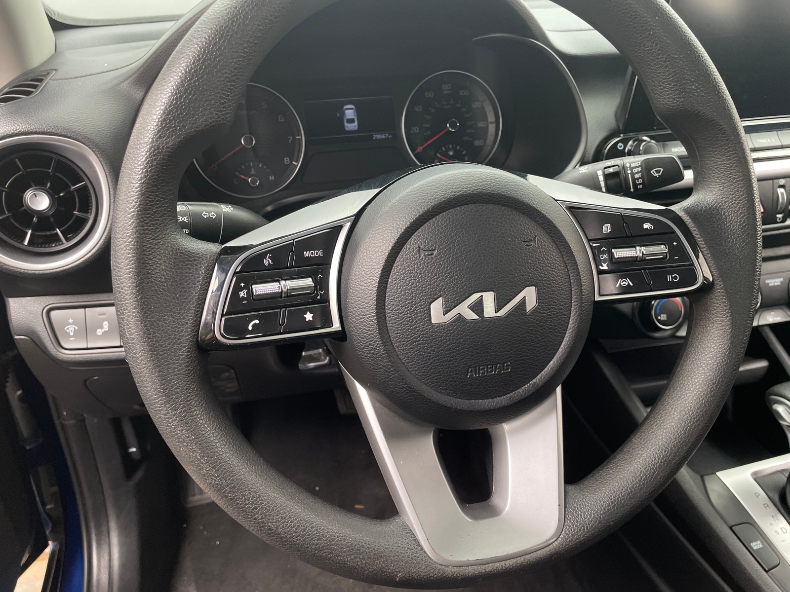 Thumbnail: 2023 Kia Forte - 5