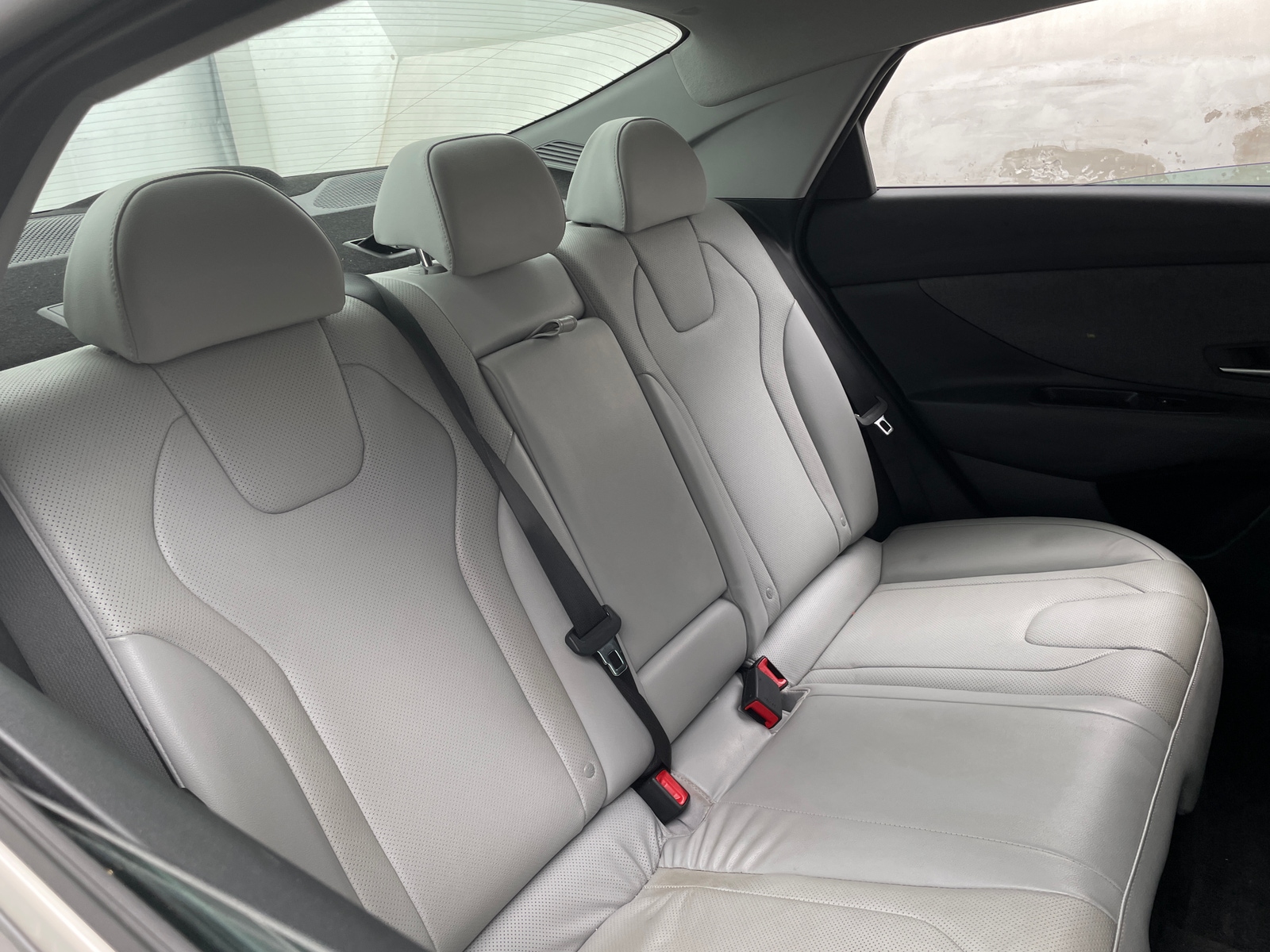 Thumbnail: 2022 Hyundai Elantra - 5