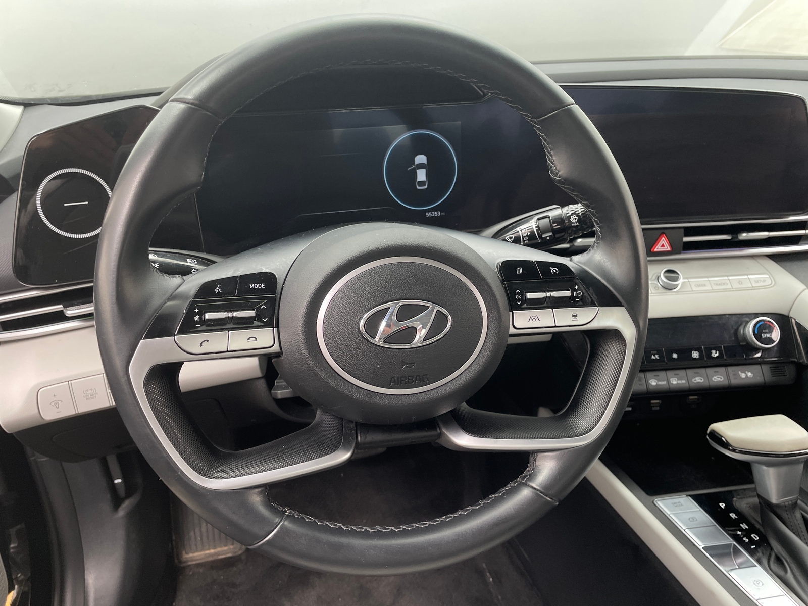 Thumbnail: 2022 Hyundai Elantra - 4