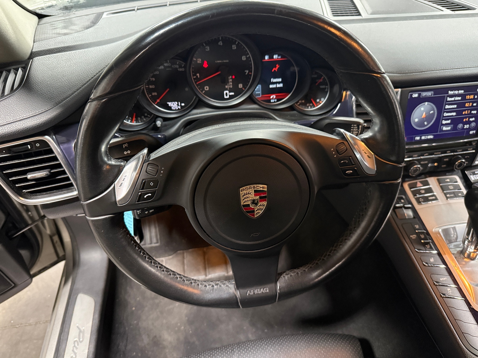 Thumbnail: 2011 Porsche Panamera - 4