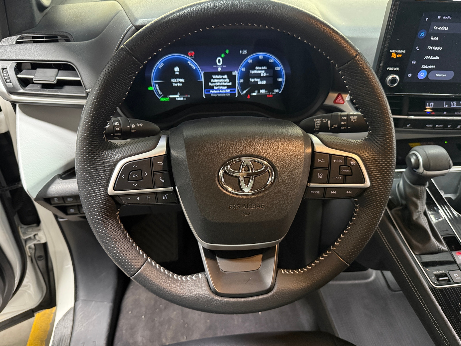 Thumbnail: 2025 Toyota Sienna - 4