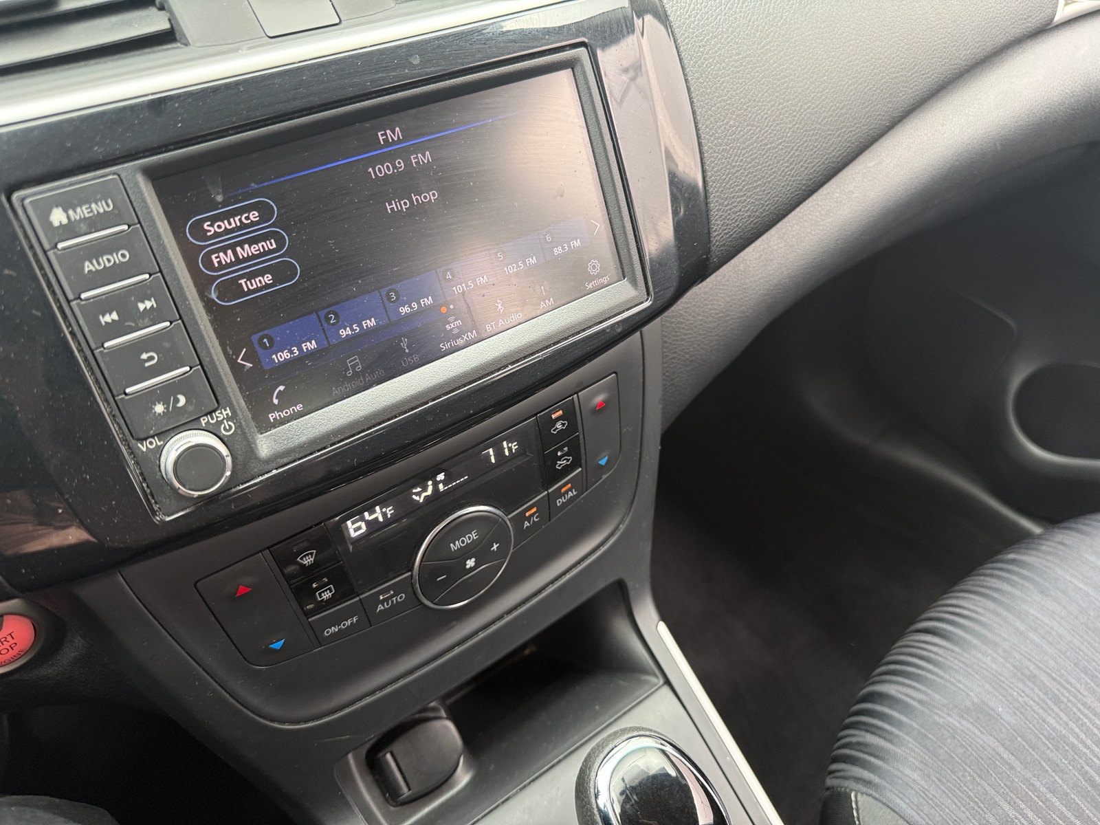 Thumbnail: 2019 Nissan Sentra - 4