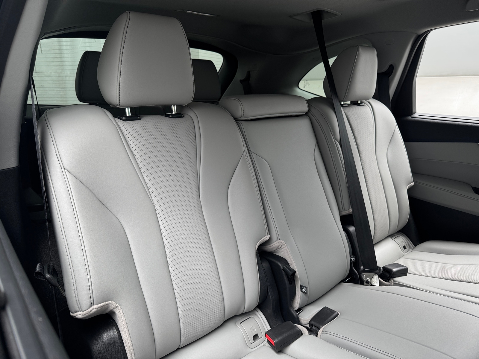 Thumbnail: 2024 Acura MDX - 5