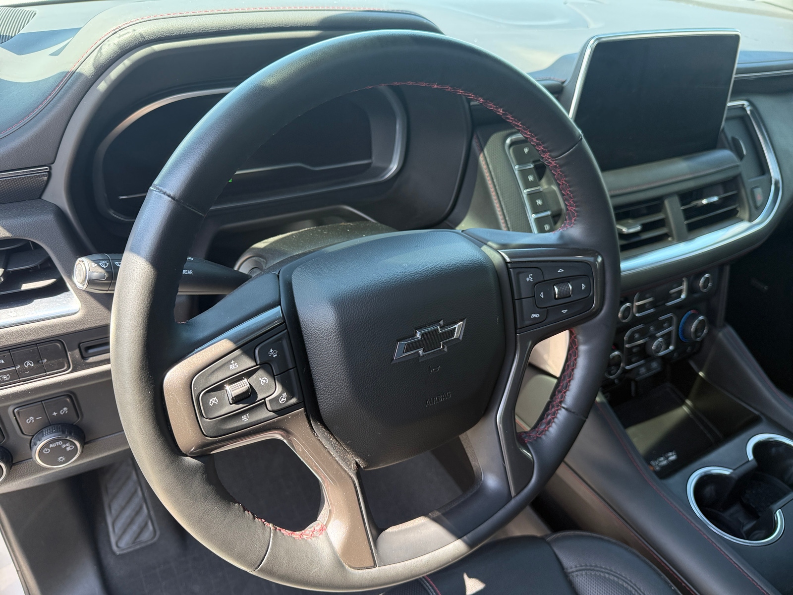 Thumbnail: 2023 Chevrolet Tahoe - 4