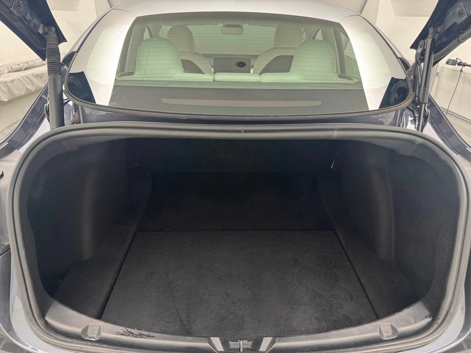 Thumbnail: 2023 Tesla Model 3 - 6