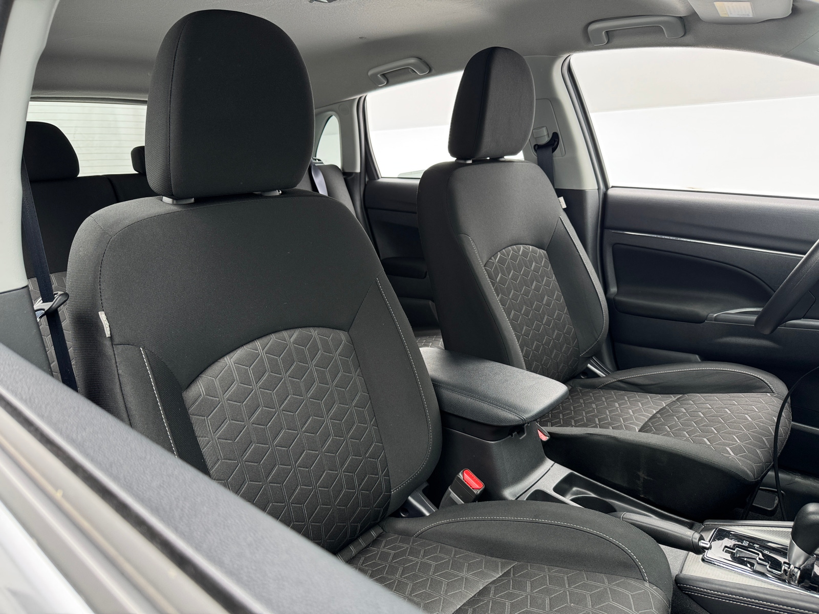 Thumbnail: 2025 Mitsubishi Outlander Sport - 2