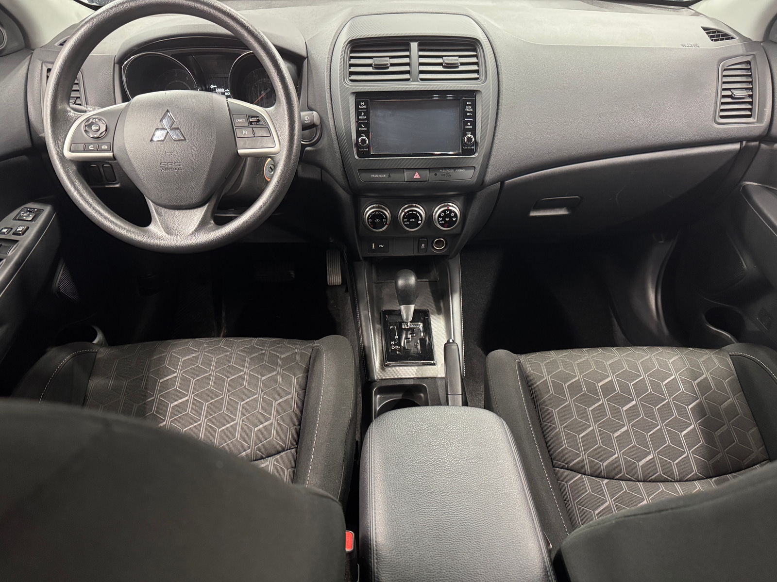 Thumbnail: 2025 Mitsubishi Outlander Sport - 3