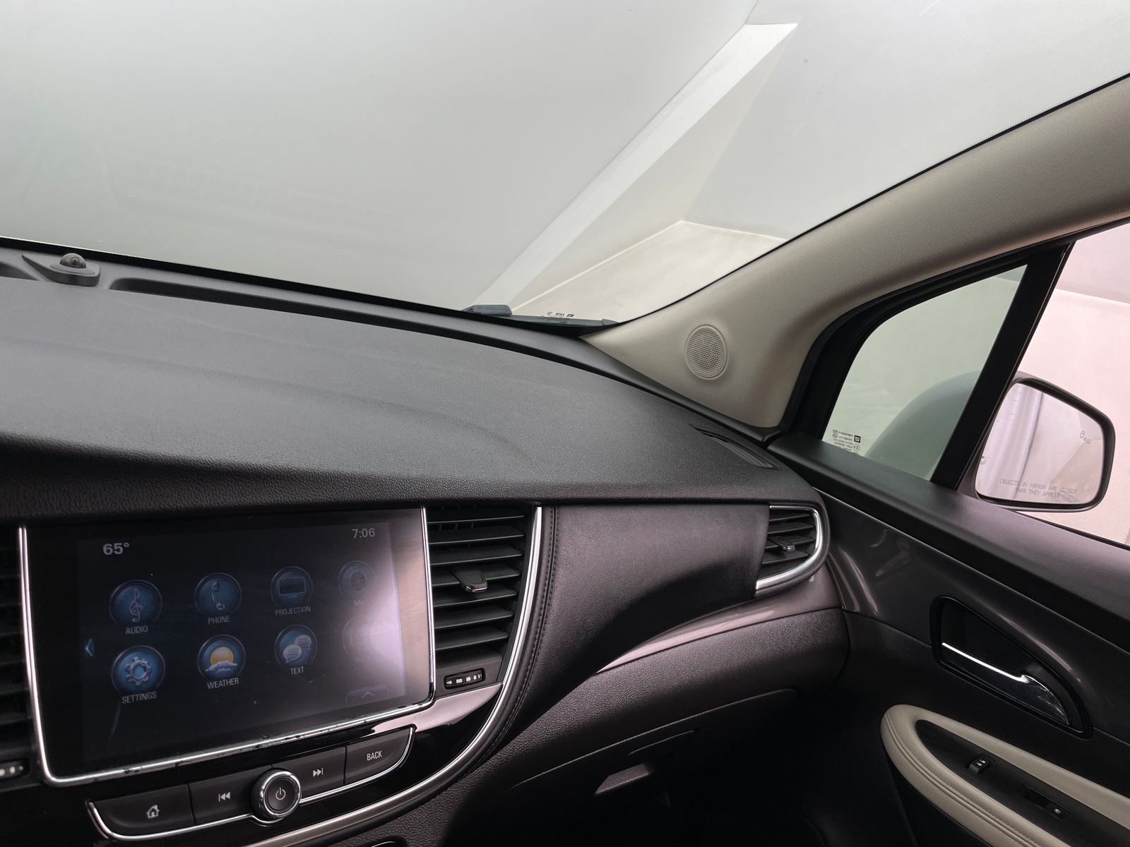 Thumbnail: 2017 Buick Encore - 3