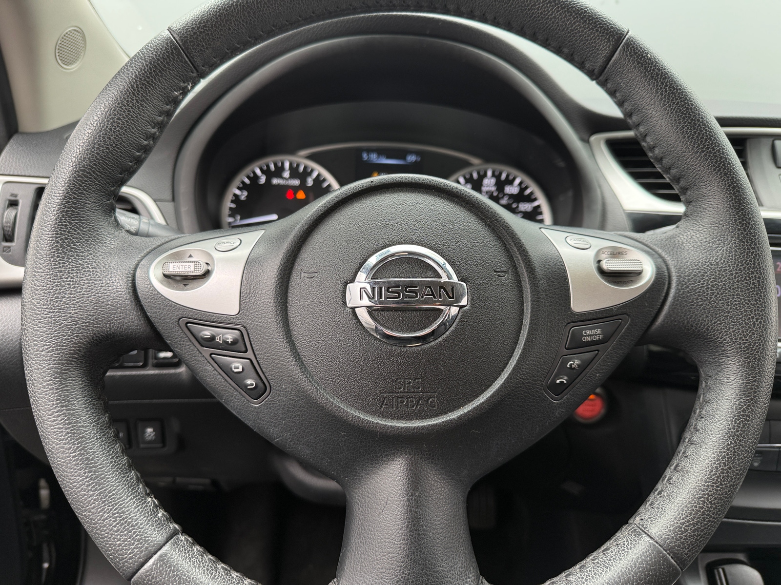 Thumbnail: 2017 Nissan Sentra - 5