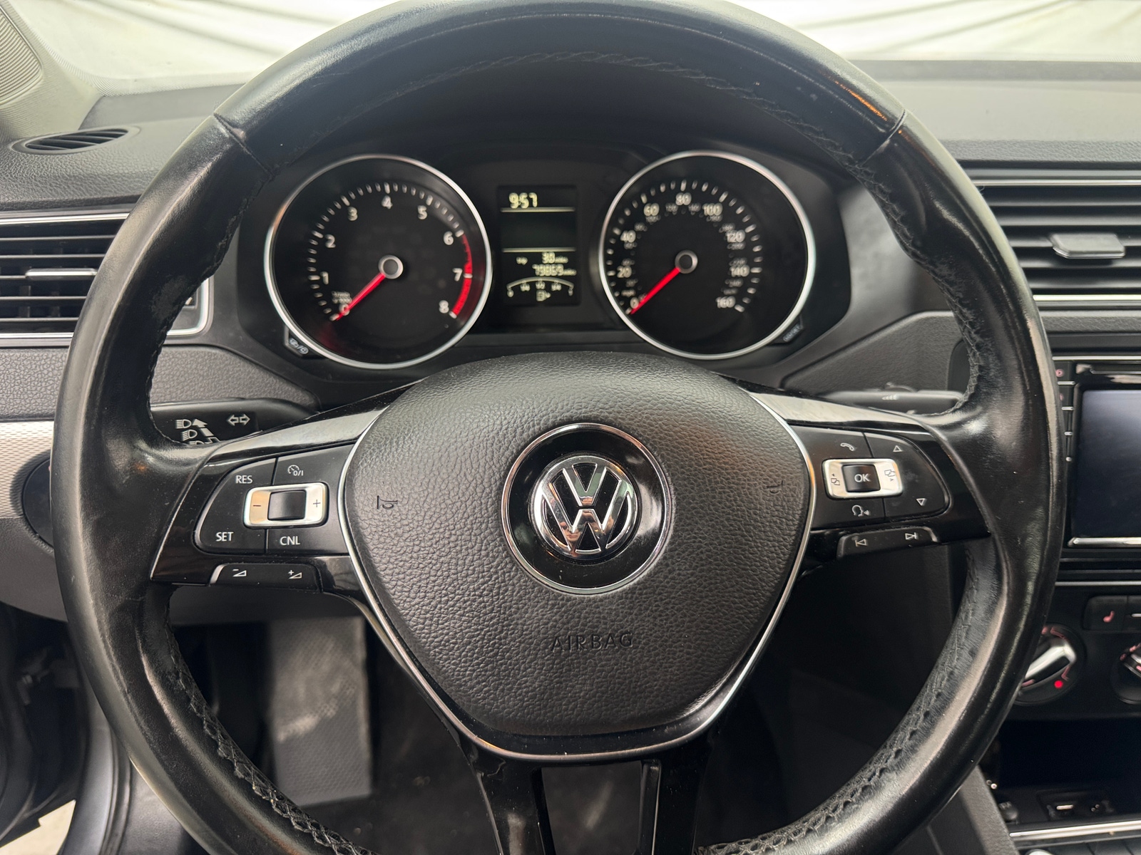 Thumbnail: 2016 Volkswagen Jetta - 5