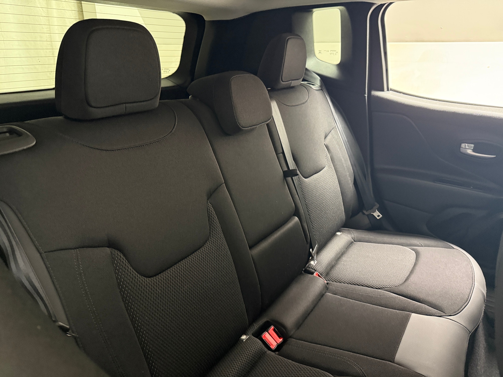 Thumbnail: 2020 Jeep Renegade - 6