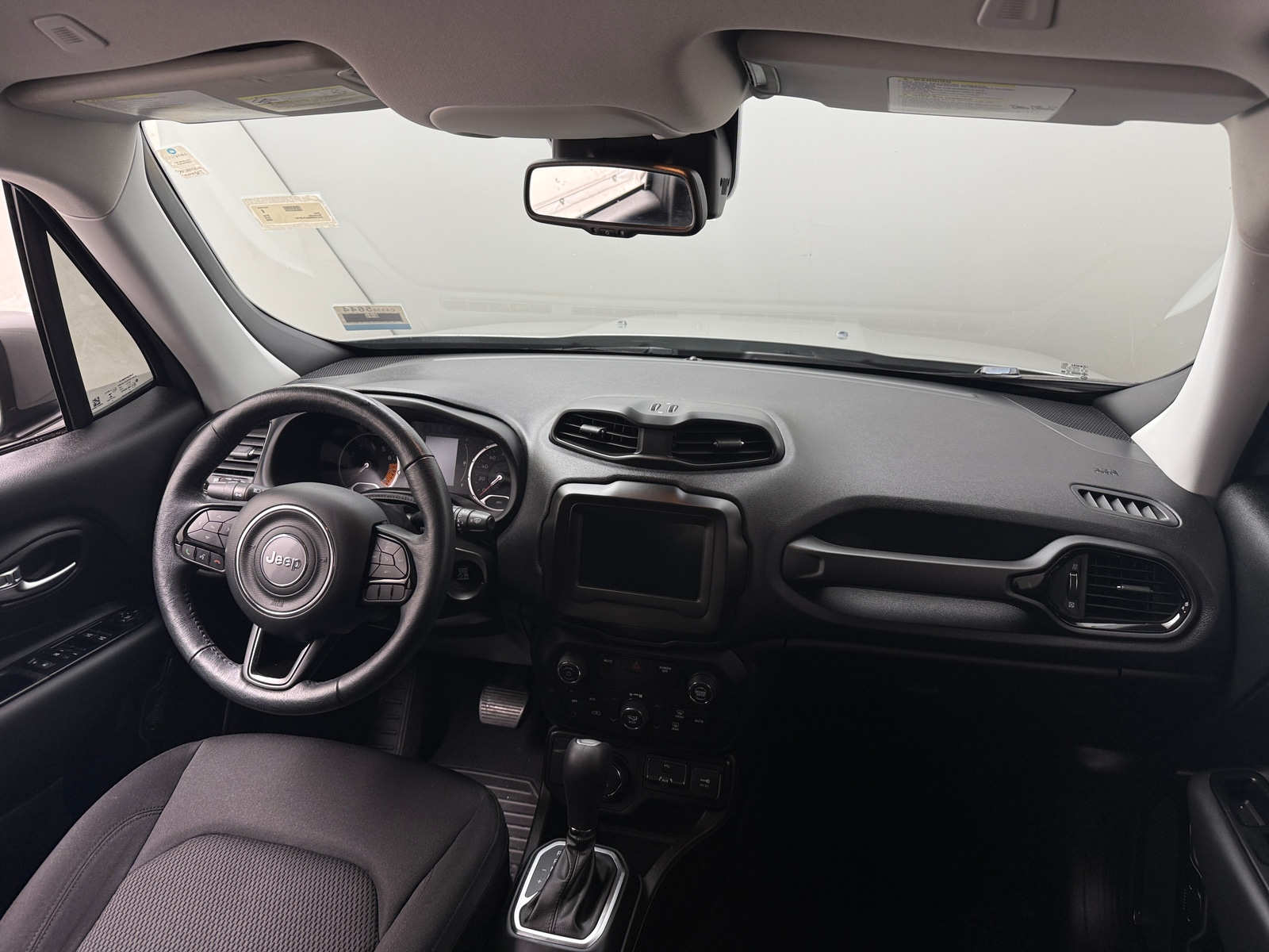 Thumbnail: 2020 Jeep Renegade - 3
