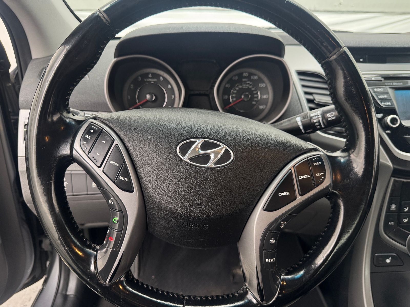 Thumbnail: 2015 Hyundai Elantra - 4