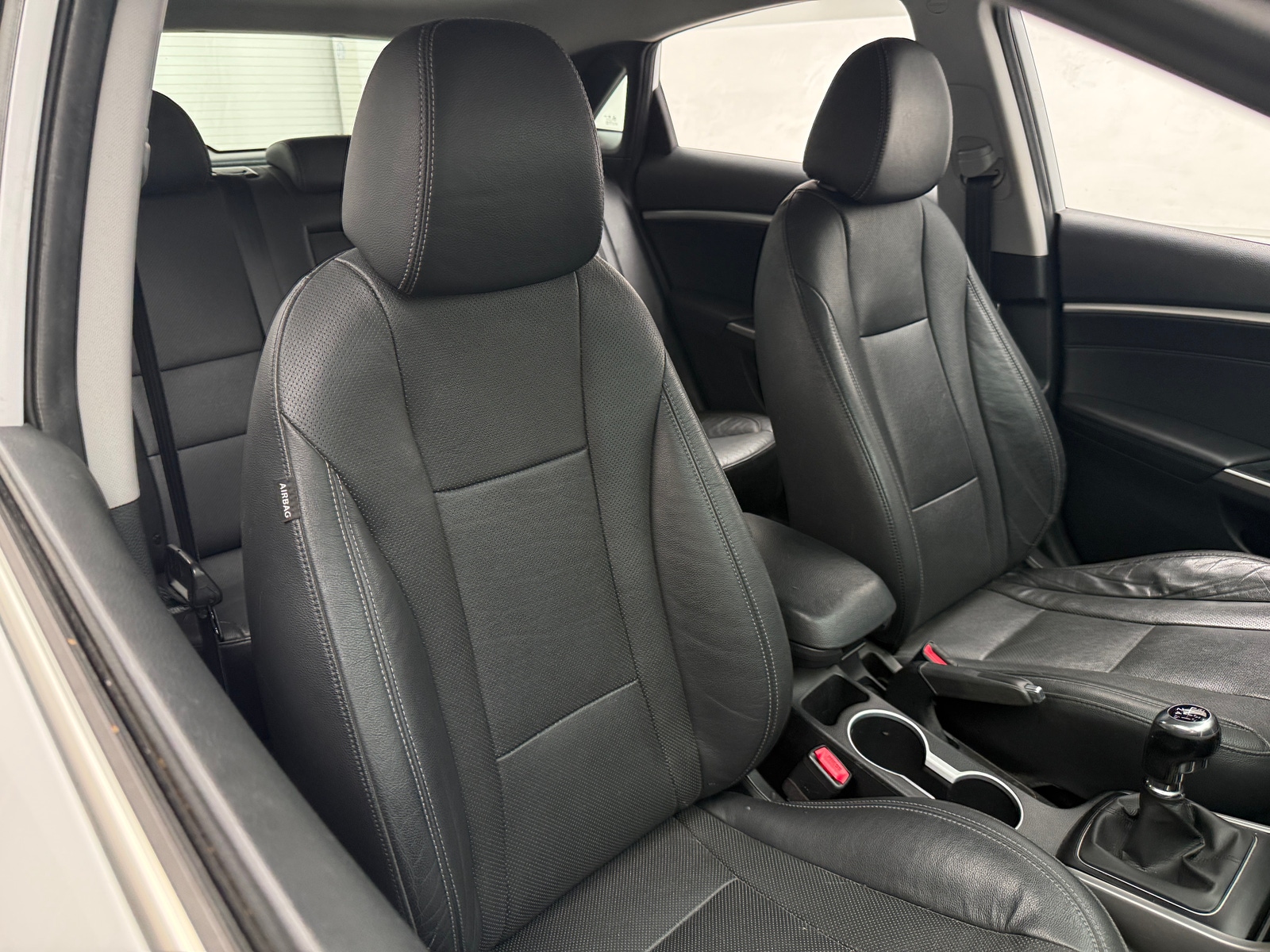 Thumbnail: 2014 Hyundai Elantra - 2