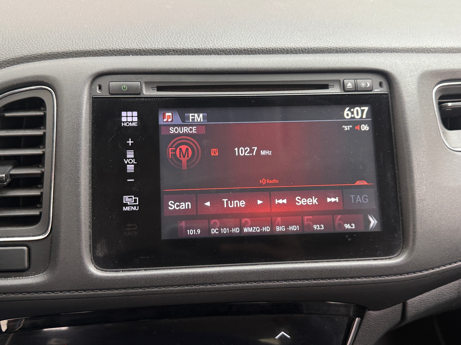 Thumbnail: 2016 Honda HR-V - 3
