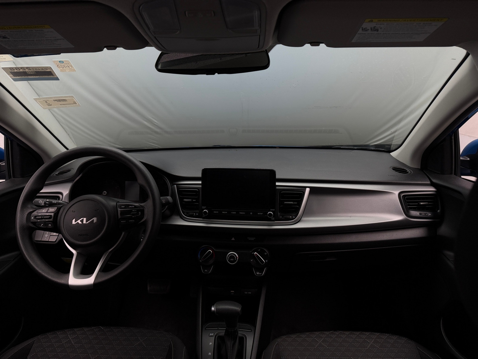 Thumbnail: 2023 Kia Rio - 3