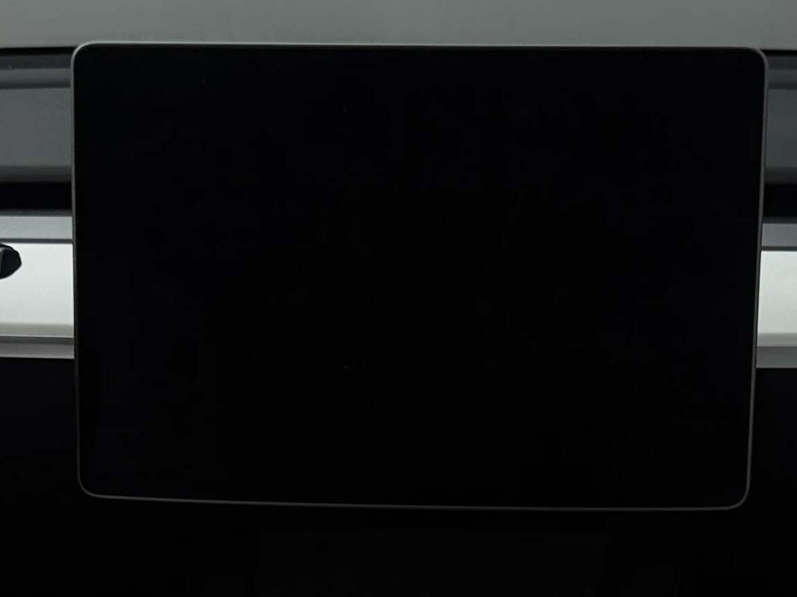 Thumbnail: 2023 Tesla Model Y - 3