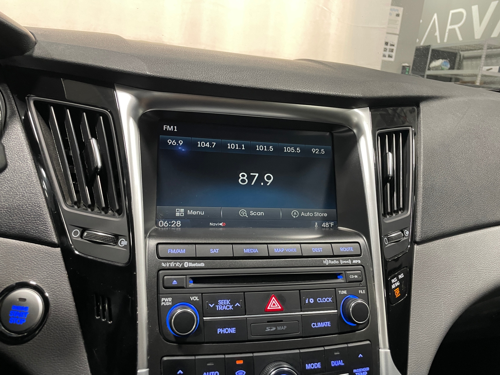 Thumbnail: 2014 Hyundai Sonata - 3