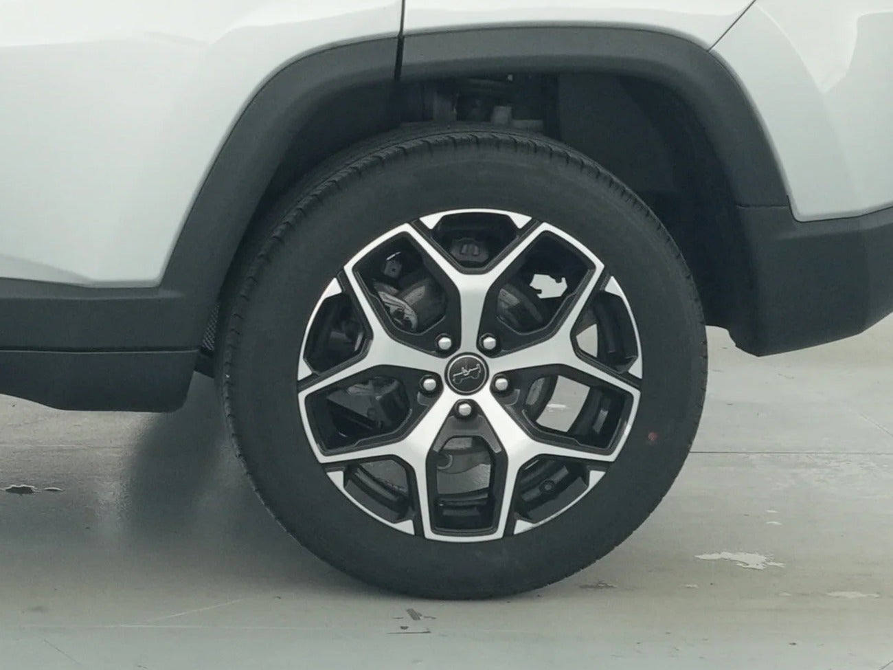 2025 Jeep Compass Limited - Photo 16