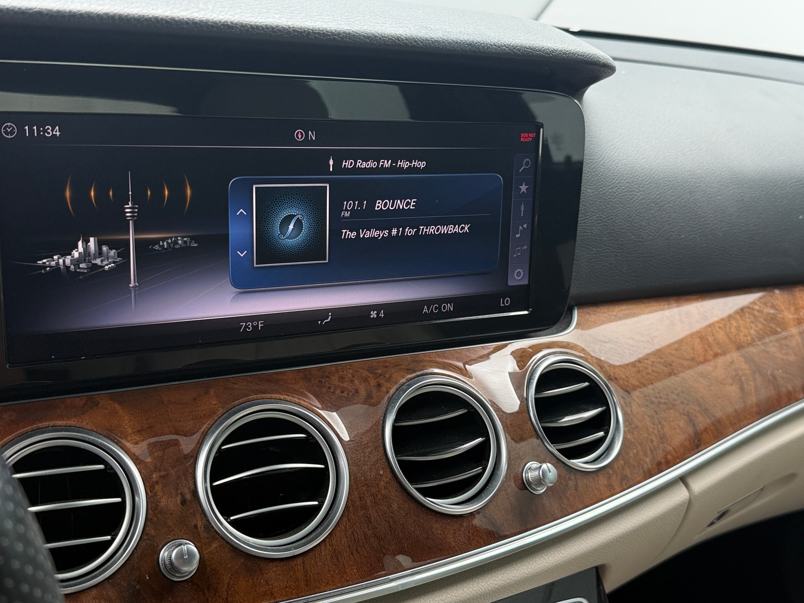 Thumbnail: 2018 Mercedes-Benz E-Class - 3