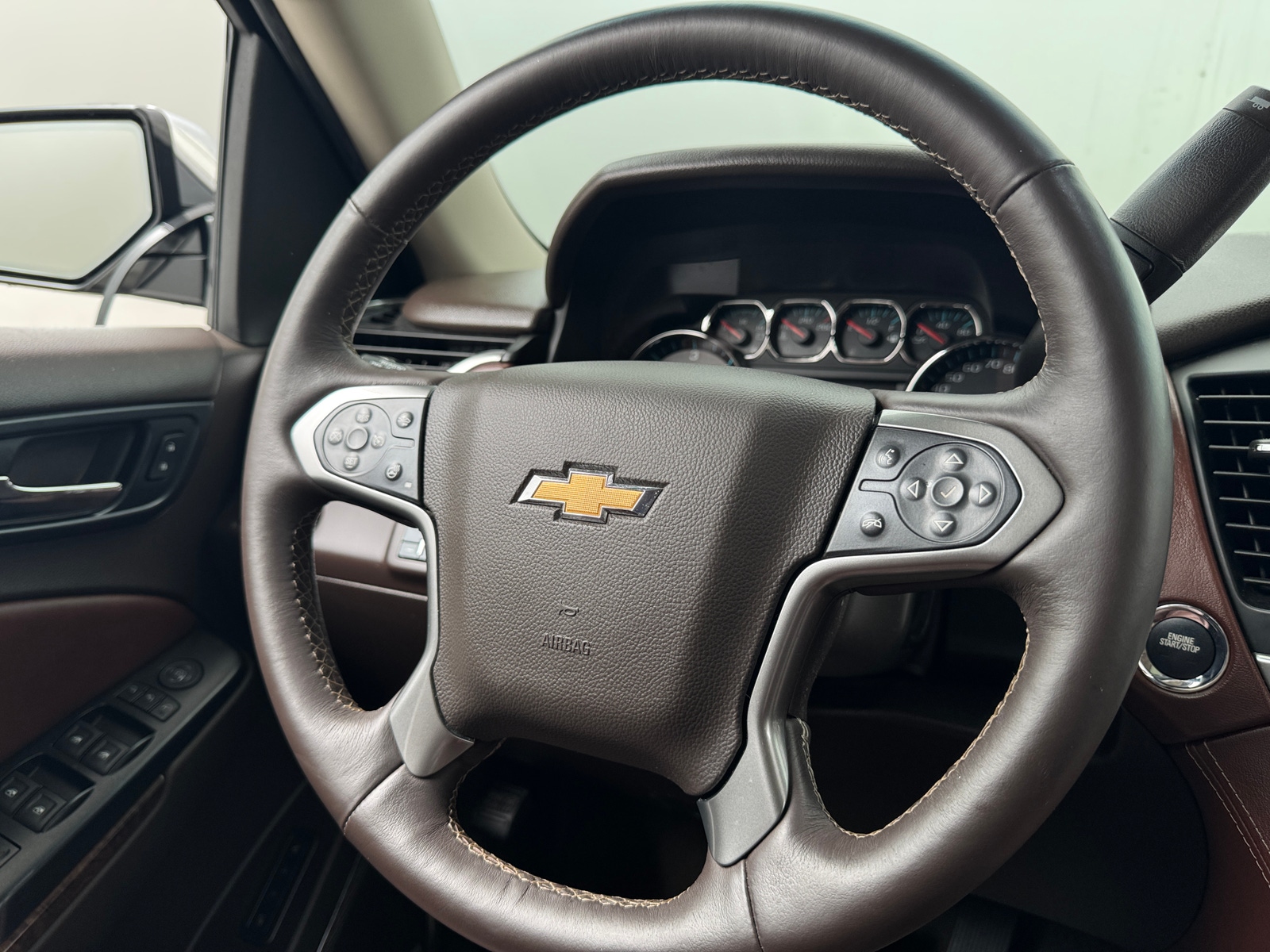 Thumbnail: 2015 Chevrolet Tahoe - 4
